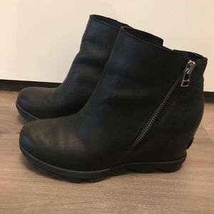 Sorel Joan of Arctic Wedge Boot
Size 8